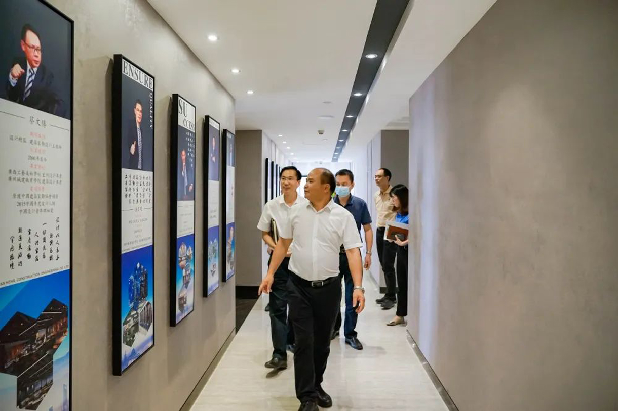 熱烈歡迎住建局領(lǐng)導(dǎo)蒞臨我司調(diào)研