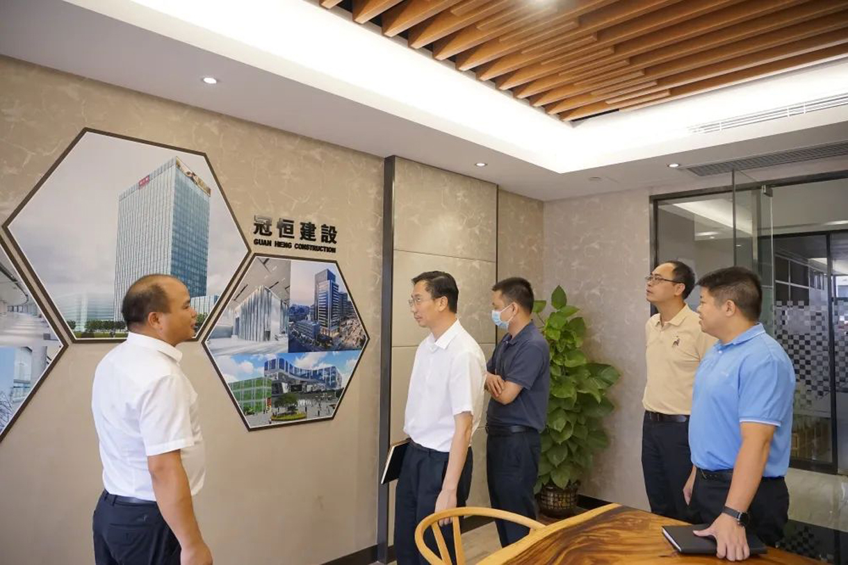 熱烈歡迎住建局領(lǐng)導(dǎo)蒞臨我司調(diào)研