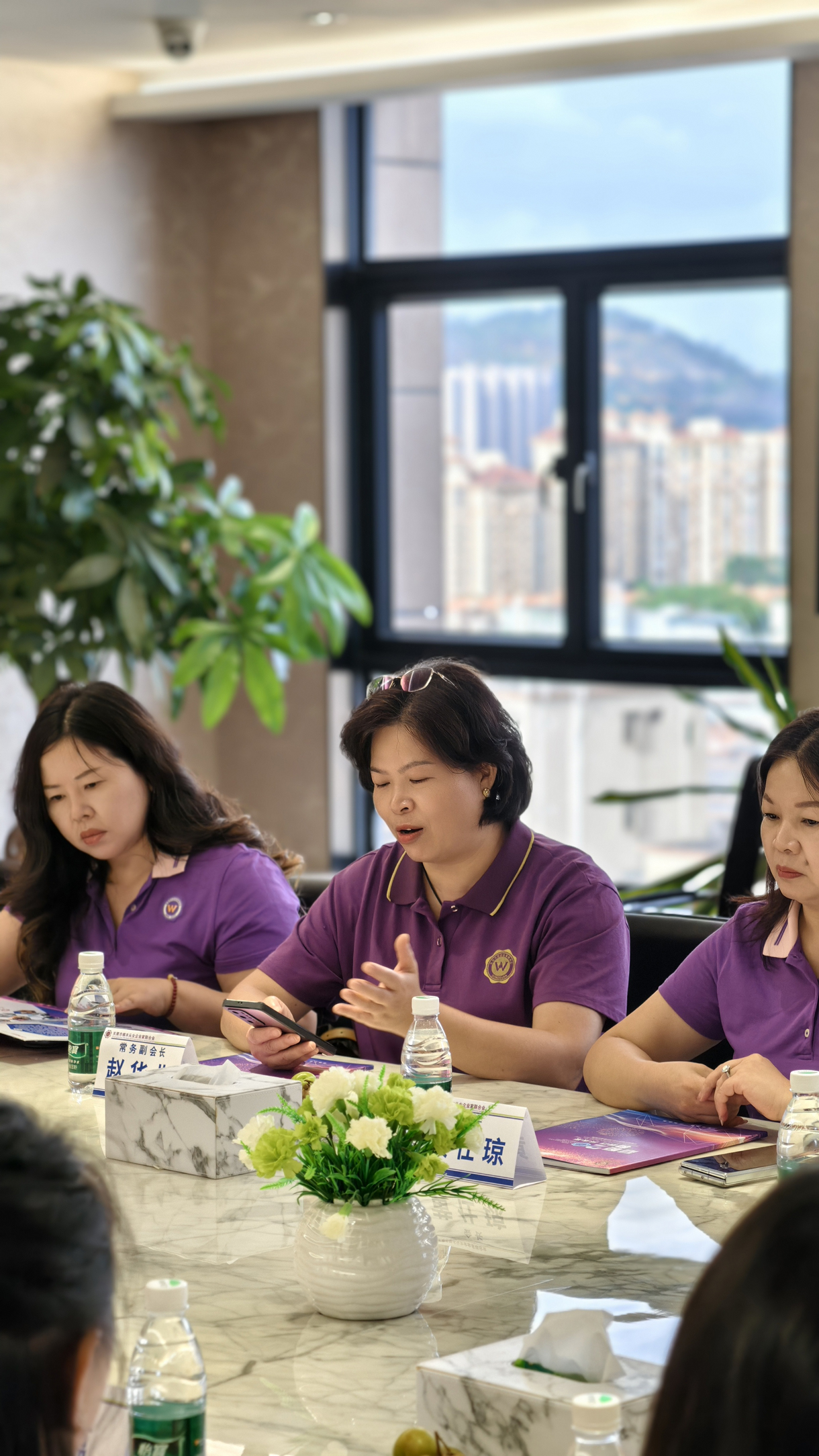 鎮(zhèn)女企業(yè)家聯(lián)合會代表來我司參觀交流