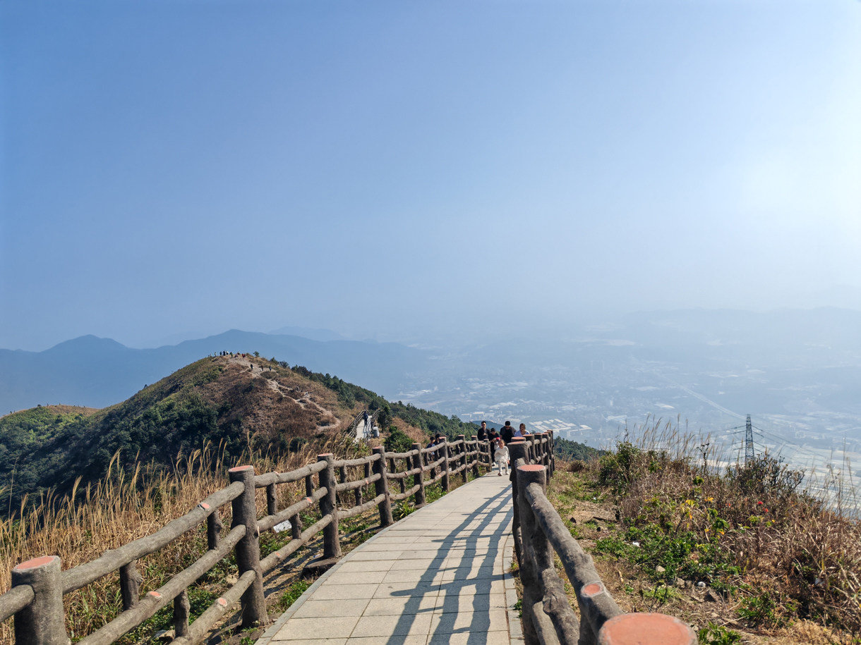 冠恒建設(shè)青委會(huì)，勇攀高峰迎新年！